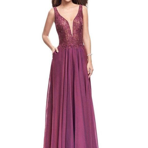 NWT La Femme 25513 Evening Gown Chiffon Red Size 4 - Picture 1 of 7